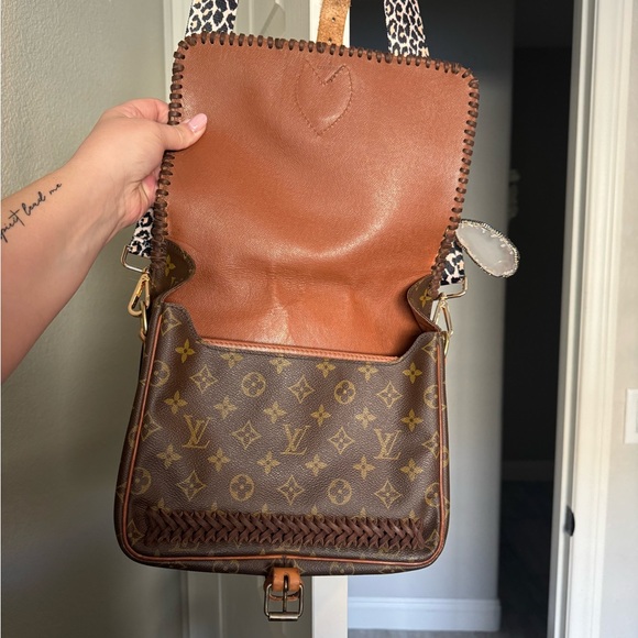 Authentic Louis Vuitton braided vintage boho crossbody fringeless - Picture 8 of 13